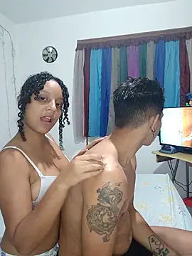 LolaAndBugs  online show from 02-05-26, 01:32