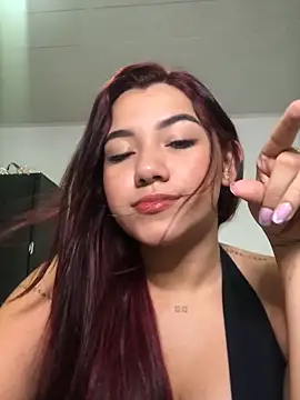 Snapshot of PaulaFenix chatting on 12-22-25, 08:28 PaulaFenix online show from 12-22-25, 08:28