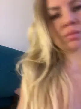 Snapshot of Natalia_Fit chatting on 04-23-26, 04:57 Natalia Fit online show from 04-23-26, 04:57
