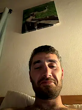 Snapshot of Josedmrx chatting on 12-16-25, 08:47 Josedmrx online show from 12-16-25, 08:47