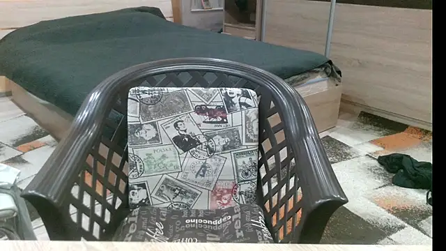 alieninhumanbody1 online show from 01-08-26, 01:13