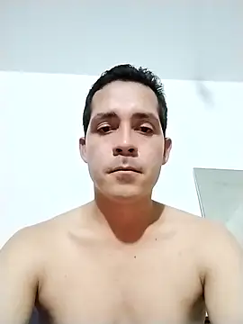 Chris hot33 online show from 12-17-25, 02:39