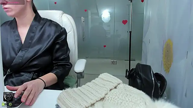 Snapshot of missdominna chatting on 02-07-26, 03:54 missdominna online show from 02-07-26, 03:54