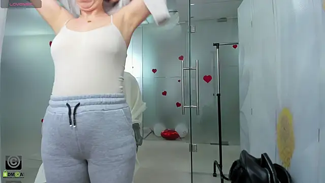 Snapshot of missdominna chatting on 02-16-26, 03:57 missdominna online show from 02-16-26, 03:57