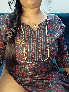 Snapshot of SSiya- chatting on 04-19-26, 06:07 SSiya- online show from 04-19-26, 06:07