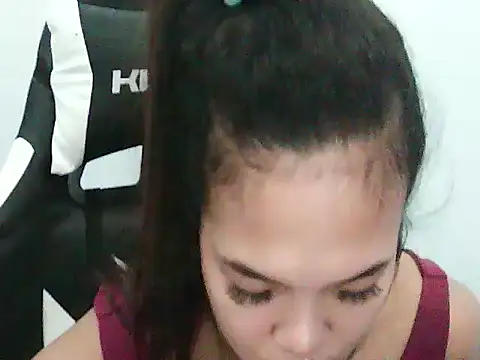 Snapshot of CleopatraLee chatting on 12-16-25, 12:43 CleopatraLee online show from 12-16-25, 12:43