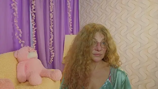 Snapshot of EvaTemptt chatting on 02-21-26, 03:13 EvaTemptt online show from 02-21-26, 03:13