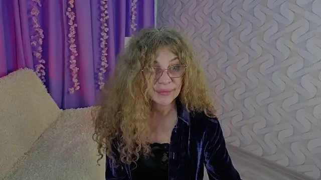 Snapshot of EvaTemptt chatting on 03-02-26, 03:52 EvaTemptt online show from 03-02-26, 03:52