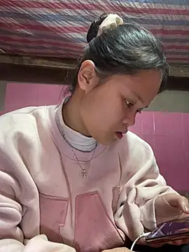 Thanhhuyen001 online show from 02-10-26, 07:56