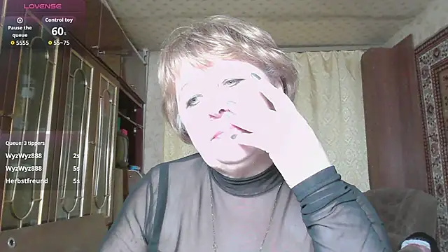 Casey peach online show from 02-18-26, 05:31