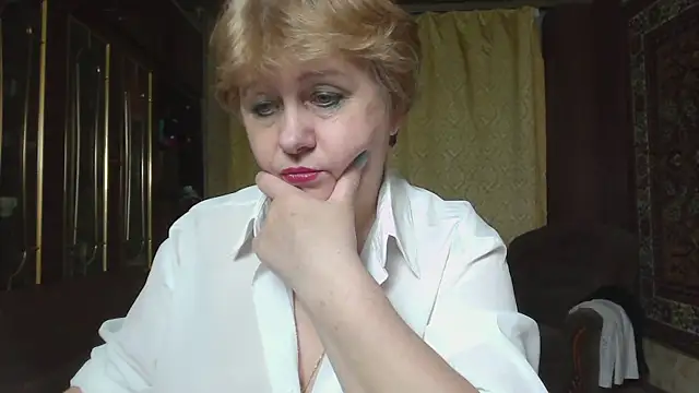 Casey peach online show from 05-14-26, 06:37