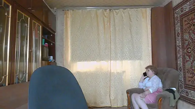 Snapshot of Casey_peach chatting on 07-25-26, 02:58 Casey peach online show from 07-25-26, 02:58