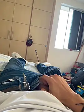 HotWhisper22 online show from 02-12-26, 12:00