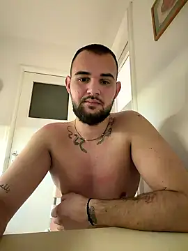 LunaFoxTip online show from 01-10-26, 04:42