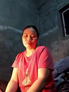 Snapshot of Maikha08 chatting on 01-09-26, 03:04 Maikha08 online show from 01-09-26, 03:04