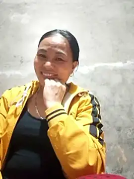 Snapshot of Maikha08 chatting on 01-14-26, 12:44 Maikha08 online show from 01-14-26, 12:44