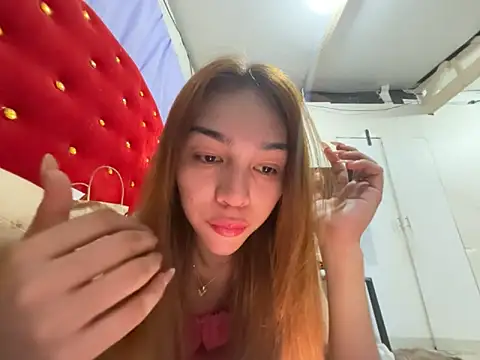 Snapshot of CelinaWintour chatting on 05-19-26, 01:28 CelinaWintour online show from 05-19-26, 01:28