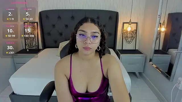 Snapshot of angelinemore chatting on 03-31-26, 07:47 angelinemore online show from 03-31-26, 07:47