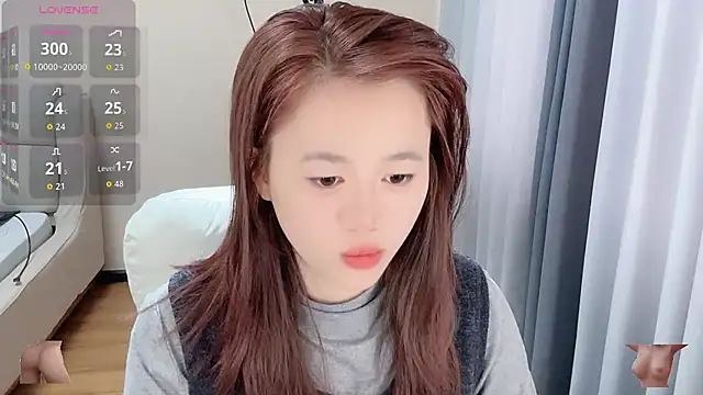 Amireux-8 online show from 03-21-26, 04:28