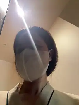 Snapshot of bi_biii chatting on 02-14-26, 05:37 bi biii online show from 02-14-26, 05:37