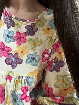 Snapshot of bi_biii chatting on 03-15-26, 11:33 bi biii online show from 03-15-26, 11:33