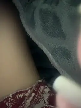 Snapshot of bi_biii chatting on 03-21-26, 02:05 bi biii online show from 03-21-26, 02:05