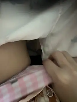 Snapshot of bi_biii chatting on 03-29-26, 04:56 bi biii online show from 03-29-26, 04:56