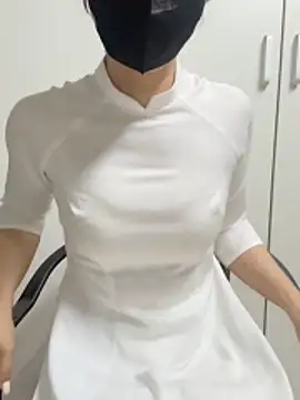 Snapshot of bi_biii chatting on 03-30-26, 06:58 bi biii online show from 03-30-26, 06:58