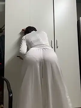 Snapshot of bi_biii chatting on 04-02-26, 01:47 bi biii online show from 04-02-26, 01:47