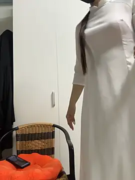 Snapshot of bi_biii chatting on 04-04-26, 02:36 bi biii online show from 04-04-26, 02:36