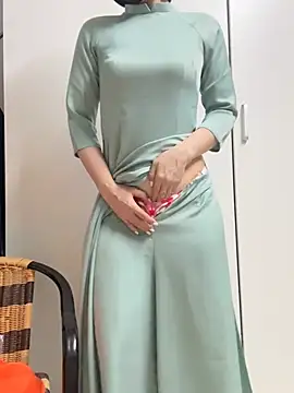 Snapshot of bi_biii chatting on 04-05-26, 02:47 bi biii online show from 04-05-26, 02:47