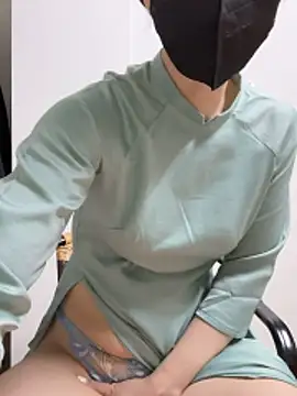 Snapshot of bi_biii chatting on 04-11-26, 01:54 bi biii online show from 04-11-26, 01:54