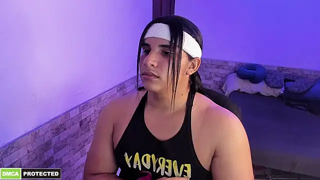 Snapshot of latinboyfit chatting on 07-16-26, 05:13 latinboyfit online show from 07-16-26, 05:13
