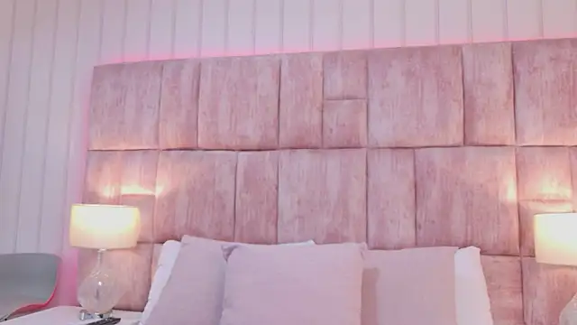 ScarlettFoox online show from 12-22-25, 01:08