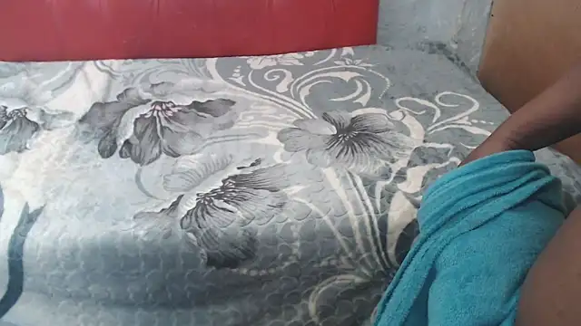 Snapshot of LaicyBrown76 chatting on 04-01-26, 06:03 LaicyBrown76 online show from 04-01-26, 06:03