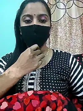 Snapshot of Oporajita_07 chatting on 12-16-25, 08:14 Oporajita 07 online show from 12-16-25, 08:14