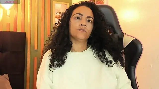 Bianca slut1 online show from 04-15-26, 11:28