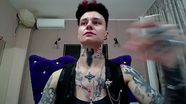 Snapshot of KennyXSX chatting on 06-10-26, 11:42 KennyXSX online show from 06-10-26, 11:42