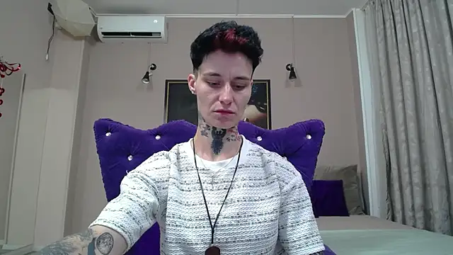 Snapshot of KennyXSX chatting on 07-02-26, 02:01 KennyXSX online show from 07-02-26, 02:01