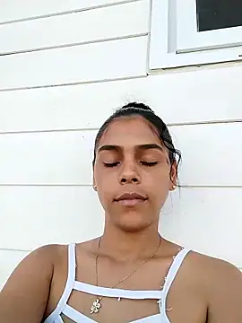 Emily hot26 online show from 02-12-26, 08:37