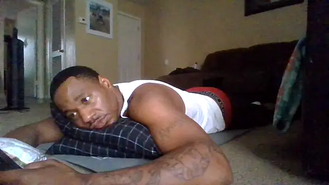 Snapshot of KingDes55 chatting on 05-21-26, 01:40 KingDes55 online show from 05-21-26, 01:40