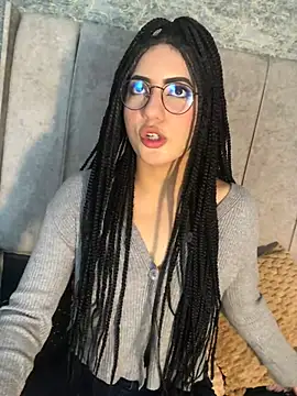 Odett Khast online show from 01-19-26, 05:44