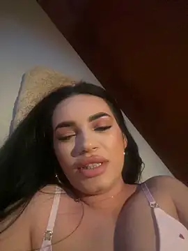 Snapshot of LucyLucy23 chatting on 12-17-25, 06:03 LucyLucy23 online show from 12-17-25, 06:03