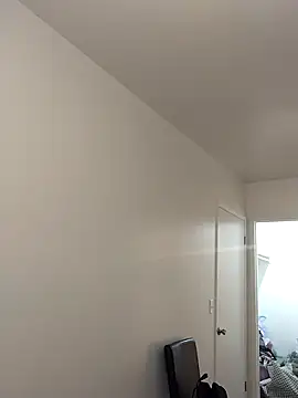 AverageAnt  online show from 02-17-26, 09:06