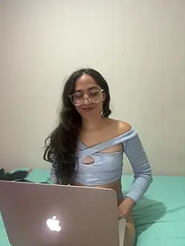Snapshot of LatinDoll8 chatting on 05-15-26, 03:13 LatinDoll8 online show from 05-15-26, 03:13