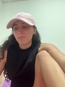 Snapshot of LatinDoll8 chatting on 06-09-26, 02:12 LatinDoll8 online show from 06-09-26, 02:12