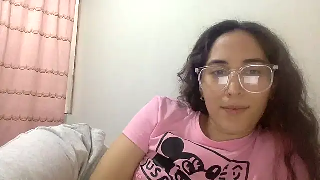 Snapshot of LatinDoll8 chatting on 07-28-26, 10:09 LatinDoll8 online show from 07-28-26, 10:09