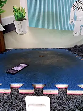 Snapshot of hi-miki chatting on 02-05-26, 12:43 hi-miki online show from 02-05-26, 12:43