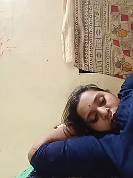 Snapshot of Khusbu77A chatting on 07-23-26, 09:40 Khusbu77A online show from 07-23-26, 09:40