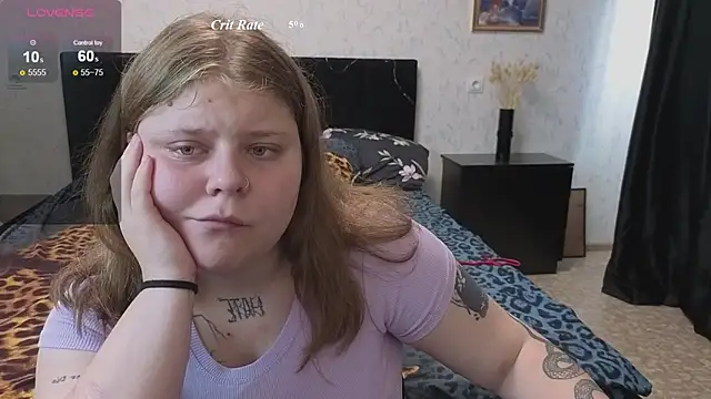 Snapshot of Alice_Lissa chatting on 06-18-26, 11:14 Alice Lissa online show from 06-18-26, 11:14